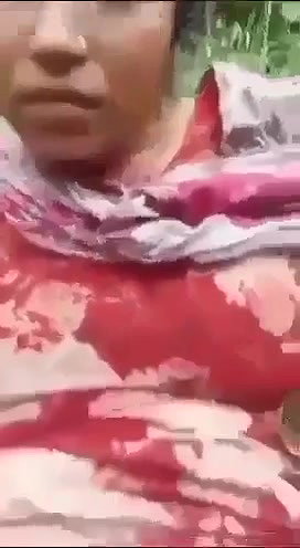 Village Bhabi Fucking In Outdoor Jungle