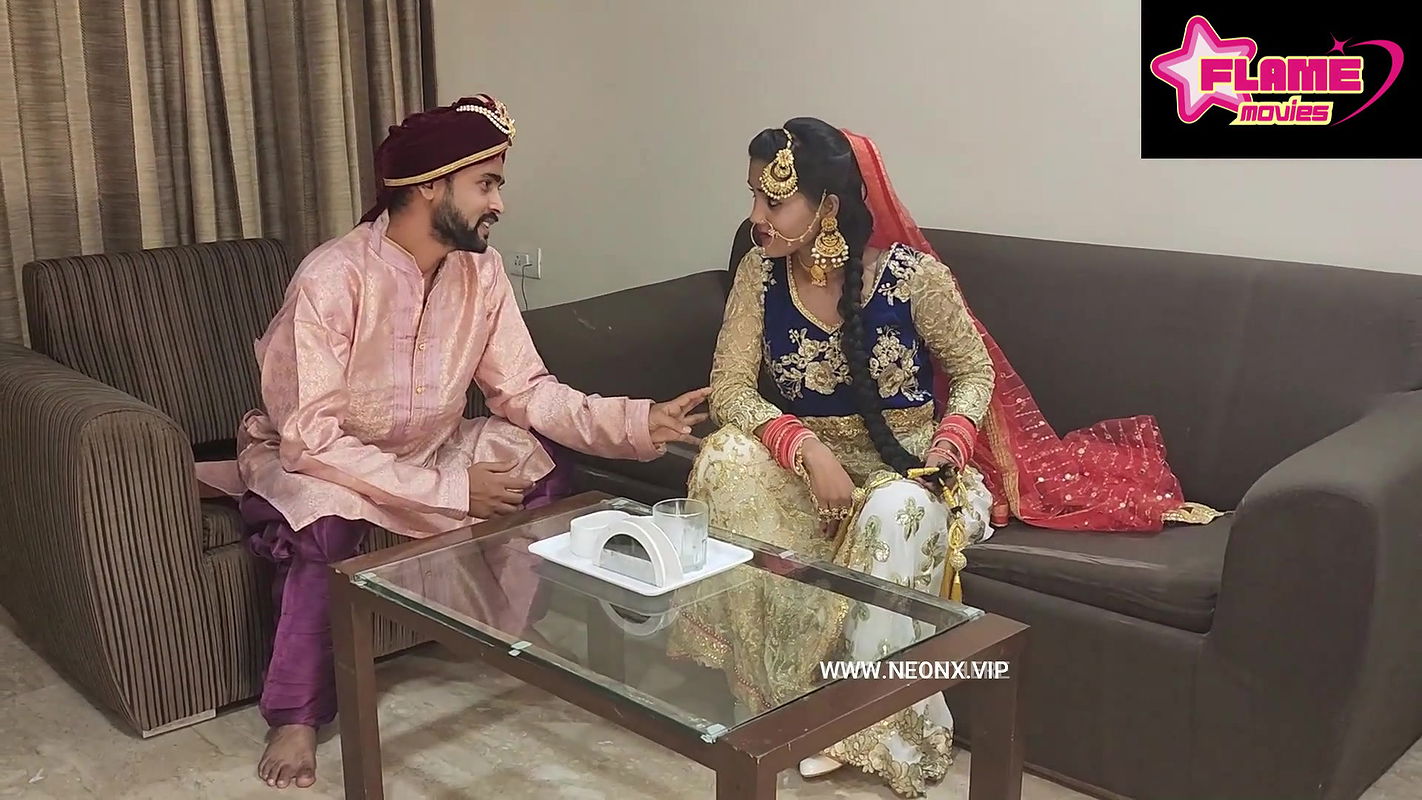 Hot Indian Desi Sexy Hot Bhabhi Hardcore Sex with Desi Boy