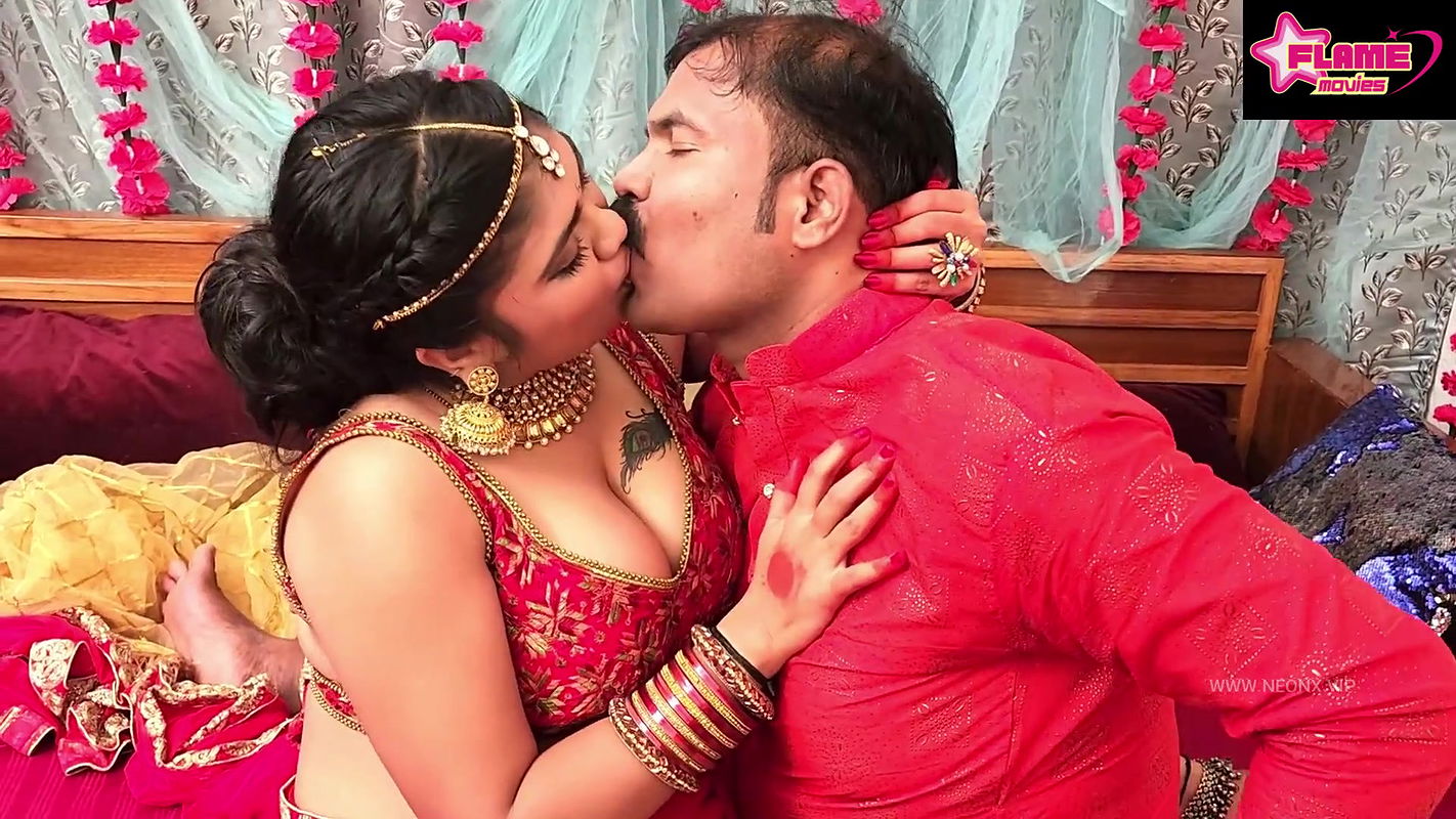 Pyasi Dulhan Hardcore Sex with Husband