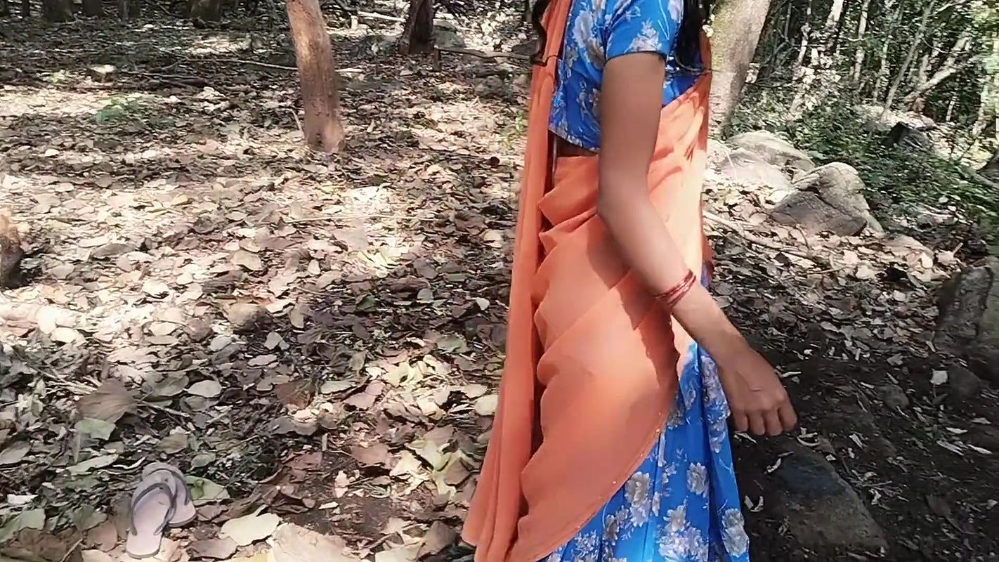 A girl was fucking hard and deepthroat with her stepbrother in jungle, A girl and boy fucking hard in jugle