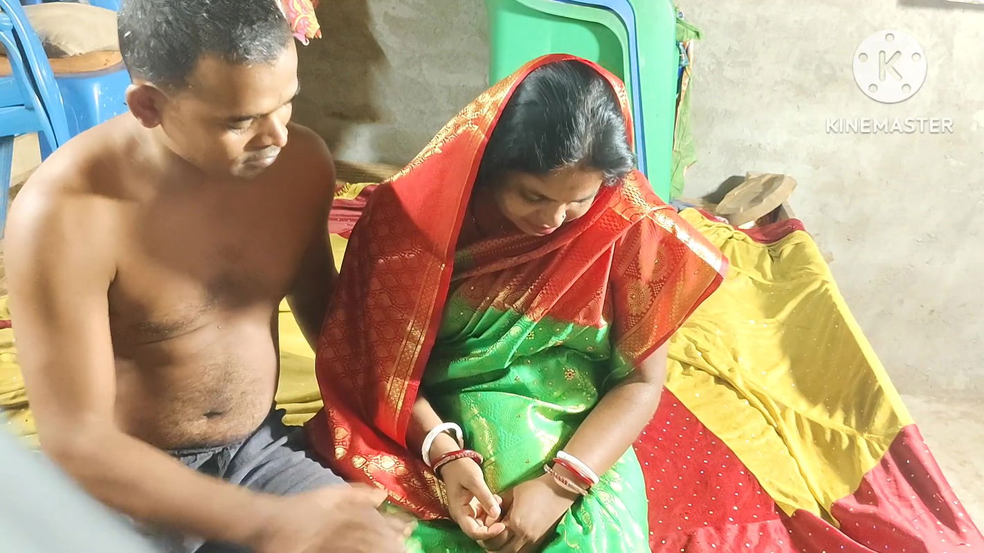 Everyone had gone shopping leaving sister-in-law alone, brother-in-law went and stripped her and fucked her