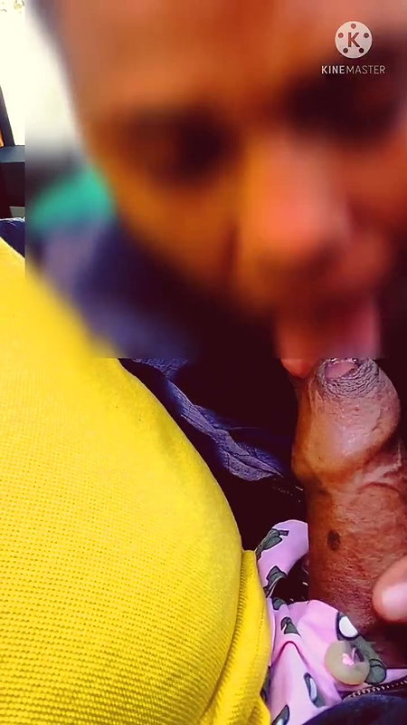Desi Girl Give Blowjob