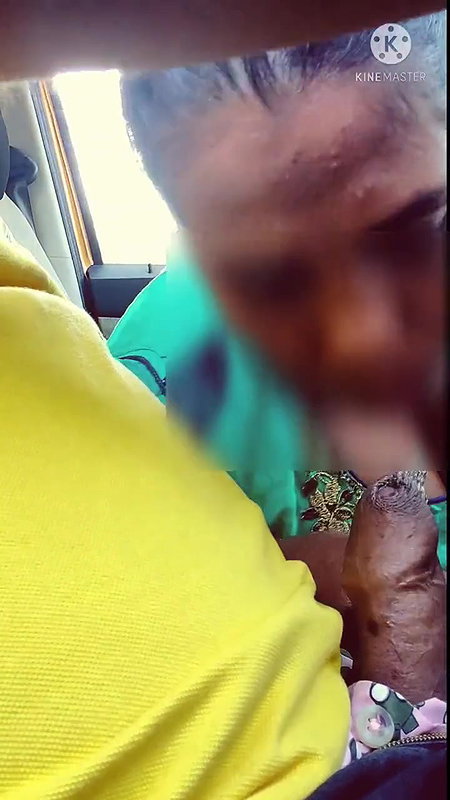 Desi Girl Give Blowjob