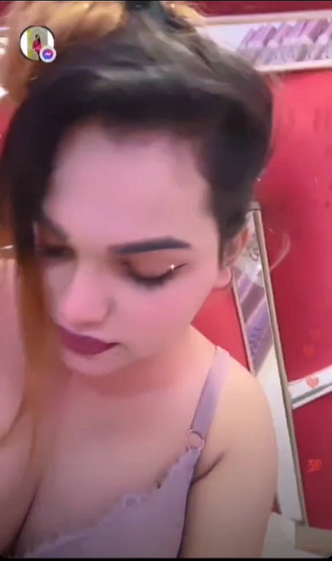 Arohi Chowdhury Teasing And Showing
