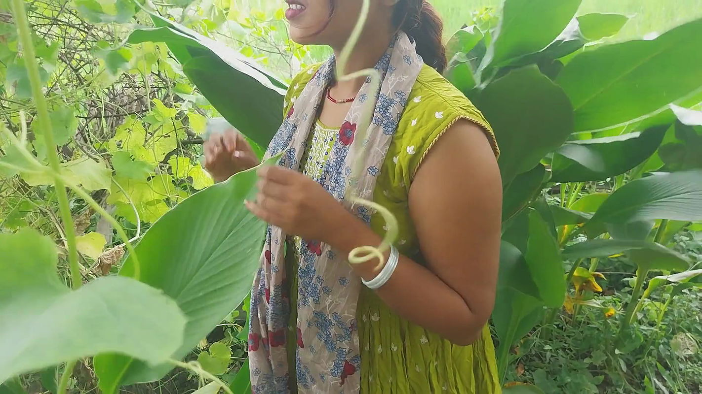 Indian Forest Garden Nearby My House Garden Out Side Hot Deshi Girl Fucking – Sucking Big Cook Blowjob