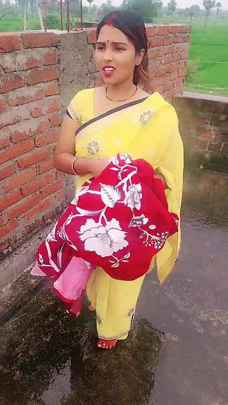 I Fucked My Sister-In-Lawon the Roof of the House During the Rainy Season on the Floor When She Went to