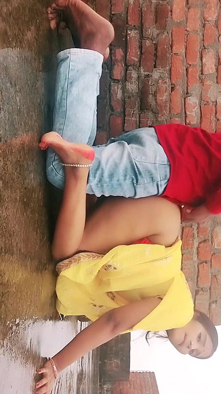 I Fucked My Sister-In-Lawon the Roof of the House During the Rainy Season on the Floor When She Went to