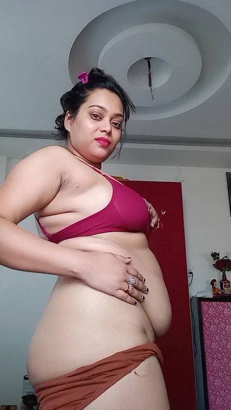 Indian Model Piyali Boobs Show