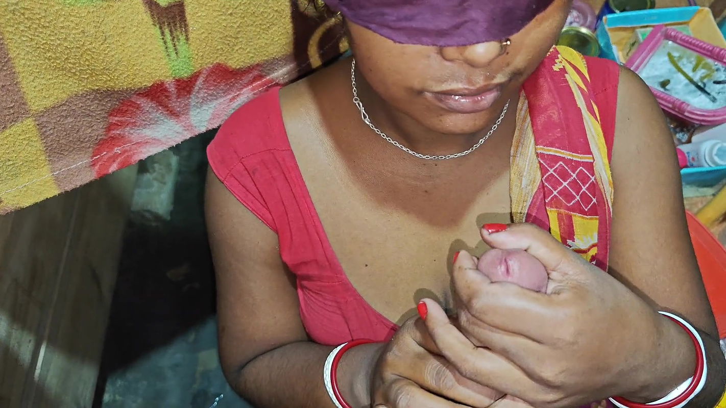 Desi future sucked Lollipop Ki Tara