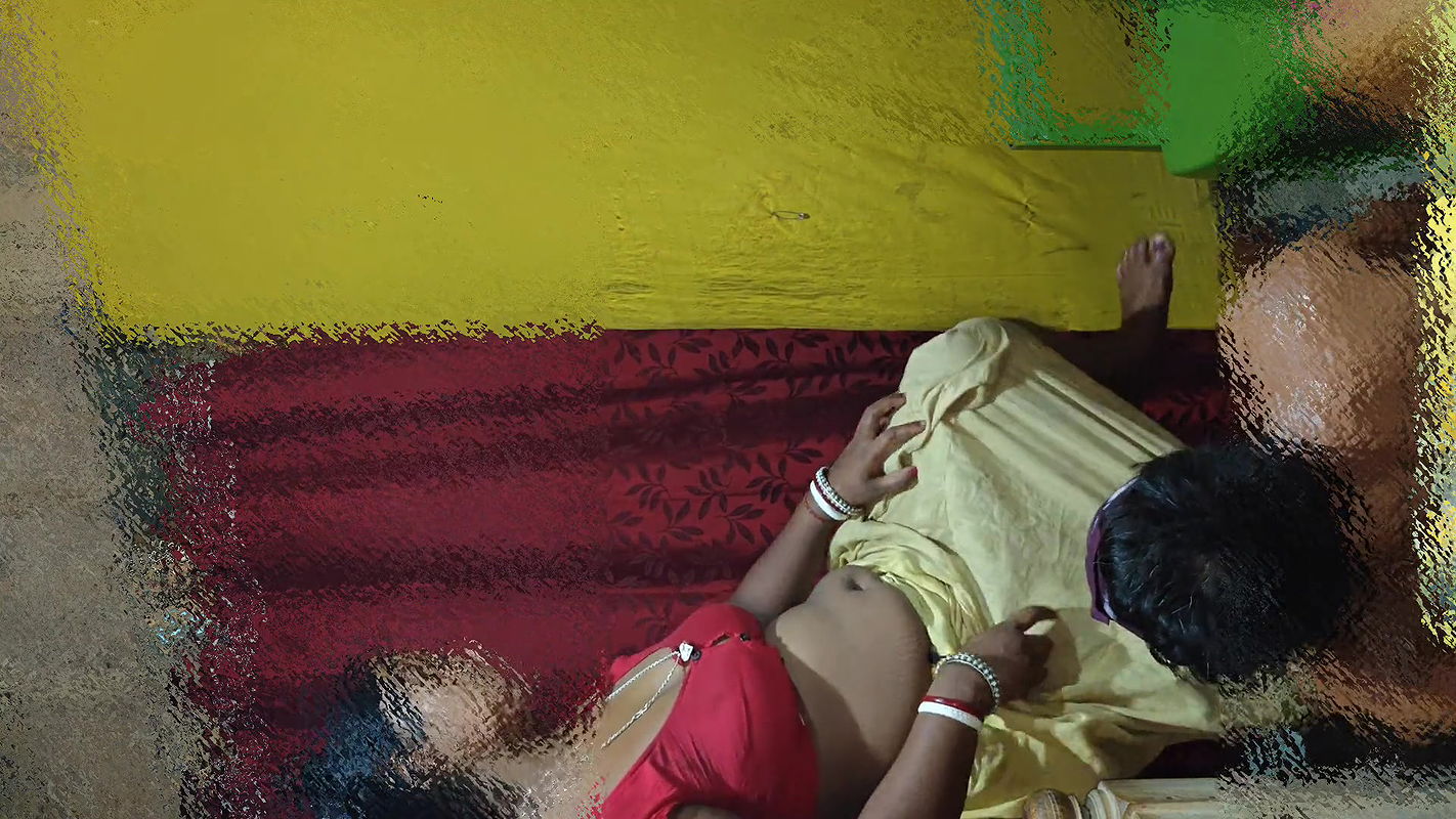 Guest who’s back here Desi pussy licking