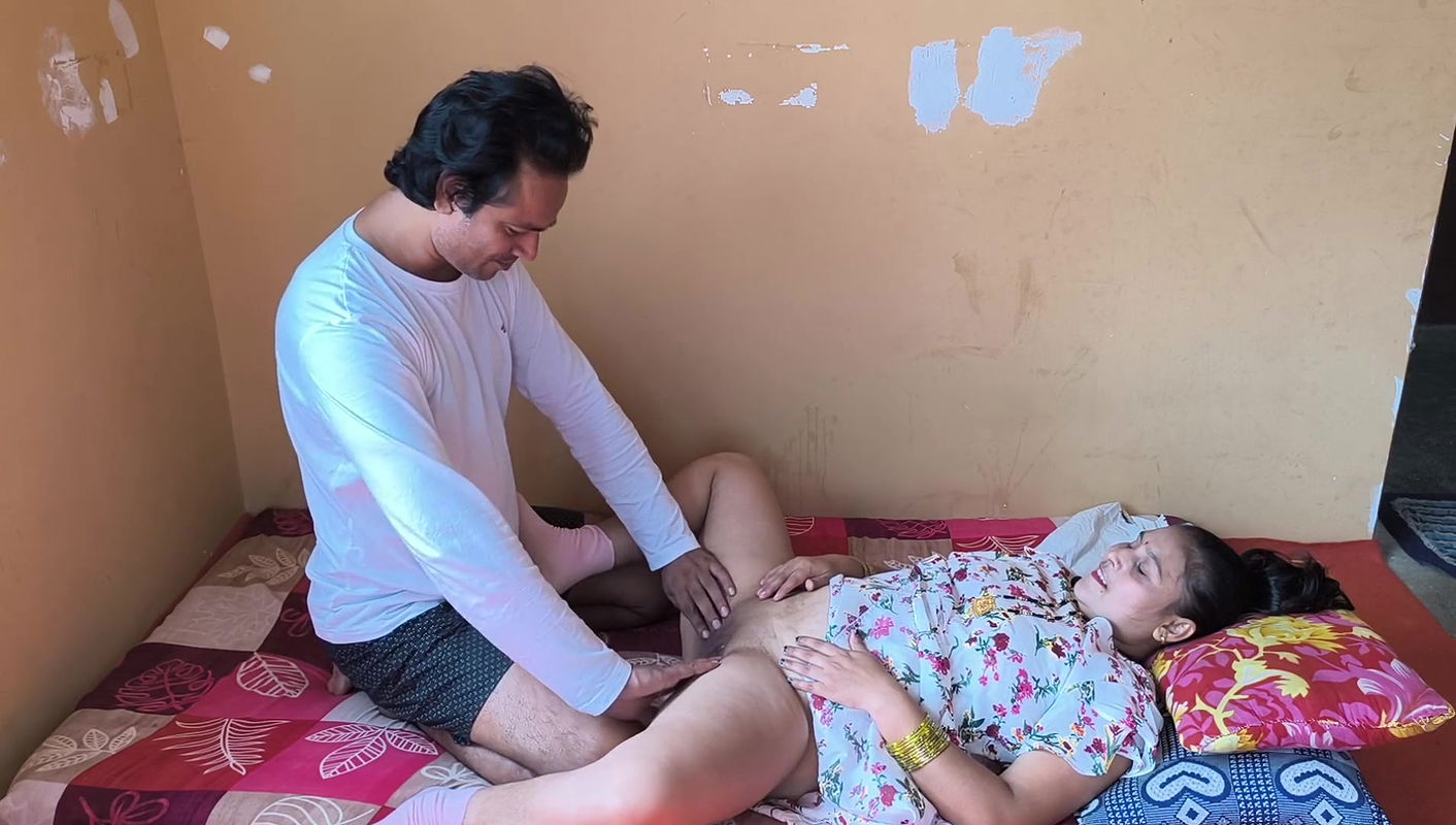 Amateur Indian couple having sex