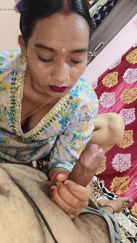 Hot Stepsister Ball Sucking Amazing Comshot Share Bed room