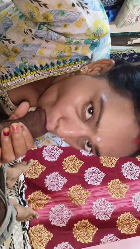 Hot Stepsister Ball Sucking Amazing Comshot Share Bed room