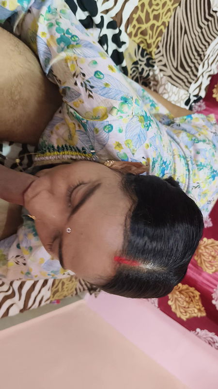 Hot Stepsister Ball Sucking Amazing Comshot Share Bed room