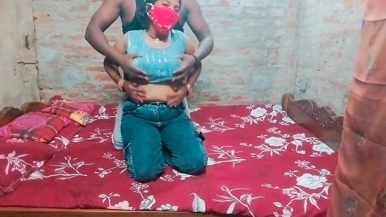 Indian Hot Bhabhi and Young Dever Fucking Fully Shaving Pussy – Couple Sex