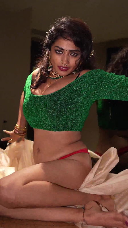 Famous South Actress Lavanya Manickam Showing Ass and Slight Pussy 5 Videos ~ App Content