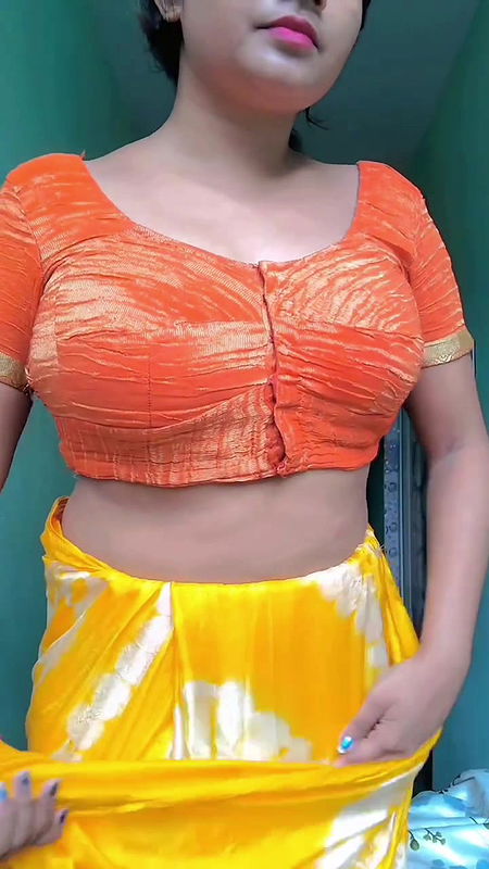 Sexy chubby girl blouse boobs show dance