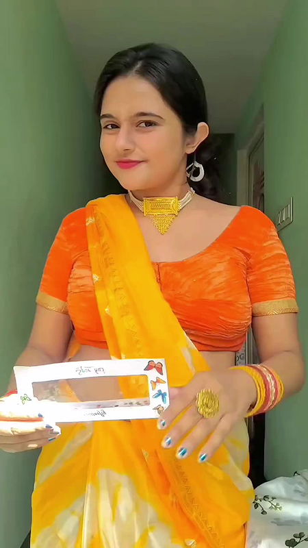 Sexy chubby girl blouse boobs show dance