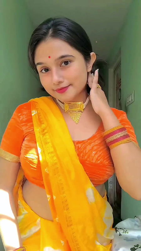 Sexy chubby girl blouse boobs show dance