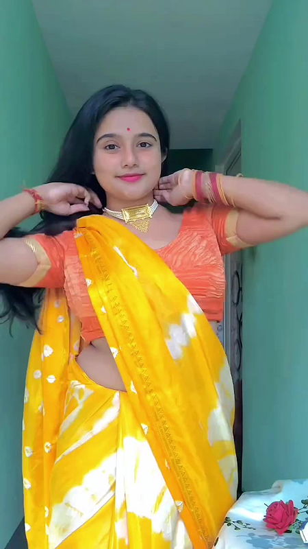 Sexy chubby girl blouse boobs show dance