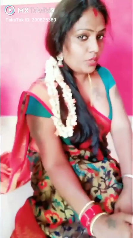 Desi tiktok aunty hot bobs