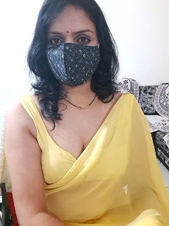 Stripchat-Public.Show-f-khushikhushi-2024.08.01.185844