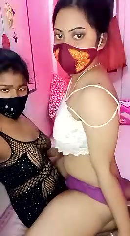 Stripchat-Public.Show-f-sexysoumi-2024.07.05.194259