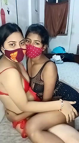 Stripchat-Public.Show-f-sexysoumi-2024.06.23.185120