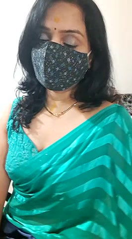 Stripchat-Public.Show-f-khushikhushi-2024.08.01.094011