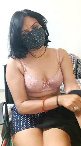 Stripchat-Public.Show-f-khushikhushi-2024.07.12.133649