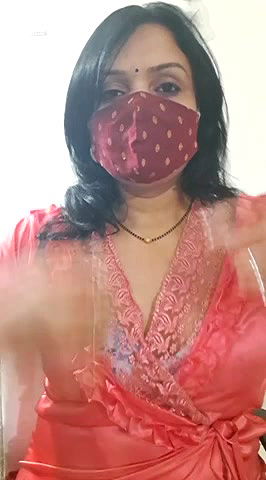 Stripchat-Public.Show-f-khushikhushi-2024.05.01.192048