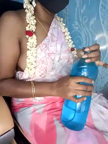 Stripchat-Public.Show-c-Tamil-hotwife-2024.10.04.193242