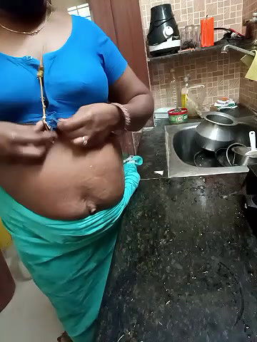 Stripchat-Public.Show-c-Tamil-hotwife-2024.05.19.031131