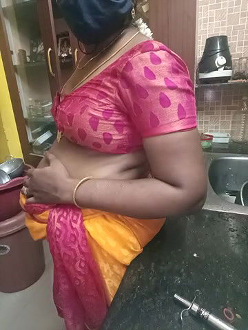Stripchat-Public.Show-c-Tamil-hotwife-2024.05.16.012757