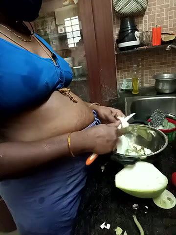Stripchat-Public.Show-c-Tamil-hotwife-2024.05.15.053314