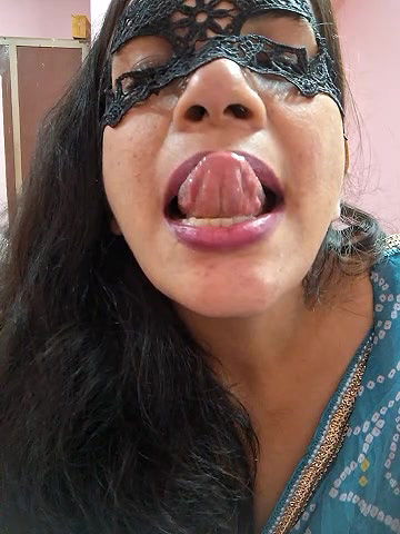 Stripchat-Public.Show-f-RADHAhot2-2024.08.06.035504