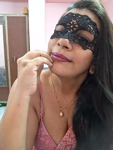 Stripchat-Public.Show-f-RADHAhot2-2024.07.29.035555