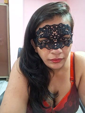 Stripchat-Public.Show-f-RADHAhot2-2024.07.27.123825