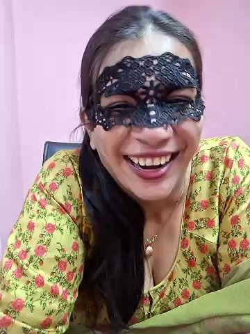 Stripchat-Public.Show-f-RADHAhot2-2024.07.14.071215