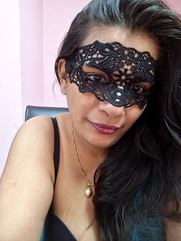 Stripchat-Public.Show-f-RADHAhot2-2024.07.10.062637