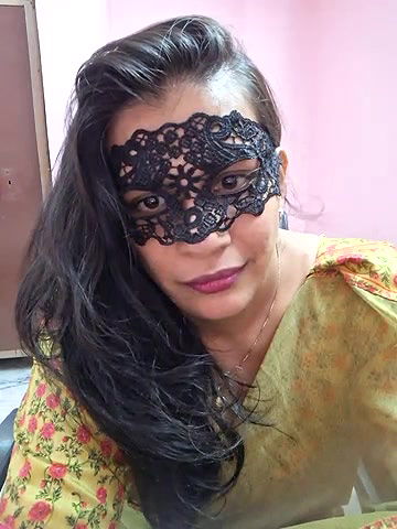 Stripchat-Public.Show-f-RADHAhot2-2024.06.30.063002