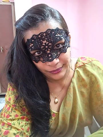 Stripchat-Public.Show-f-RADHAhot2-2024.06.30.030812