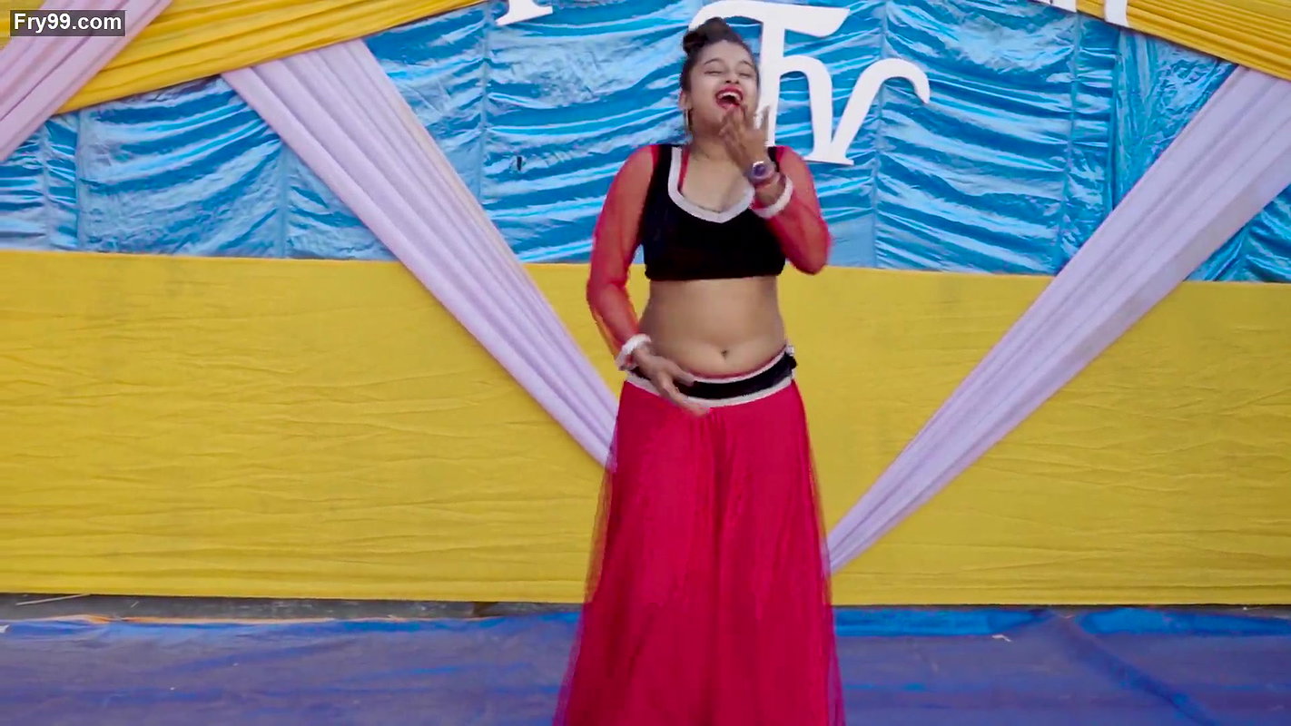 Sexy belly girl hot dance