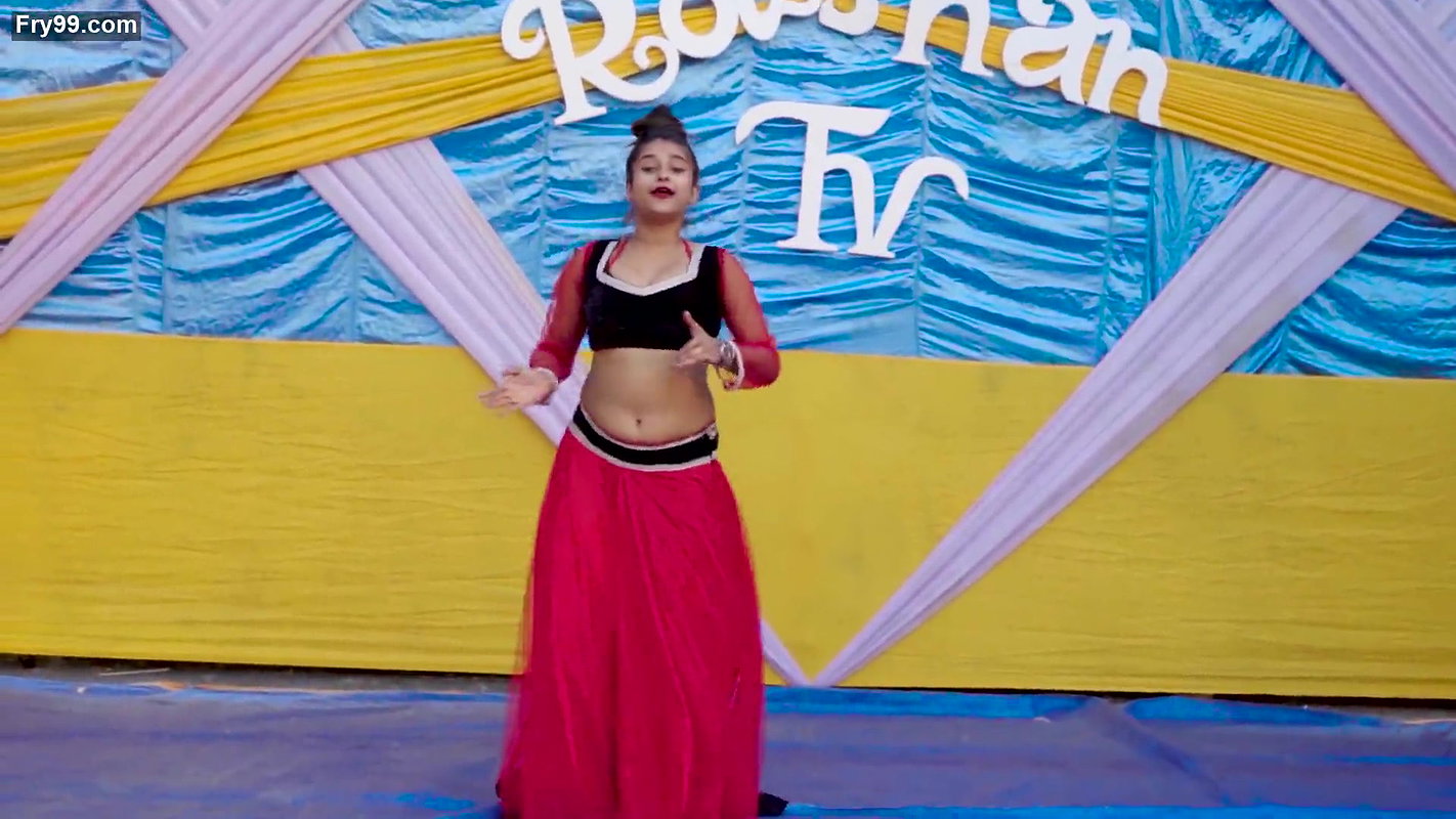 Sexy belly girl hot dance