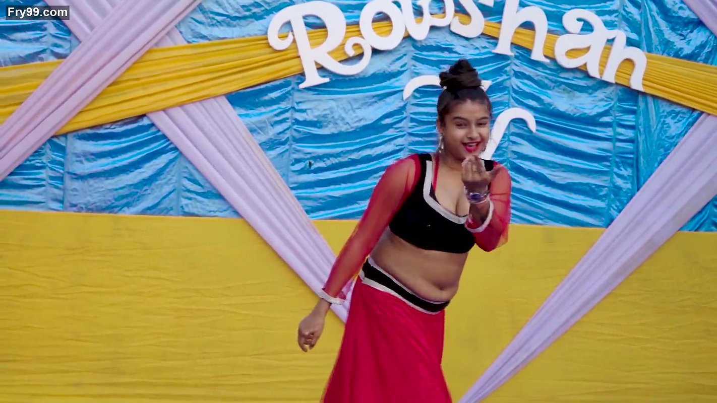 Sexy belly girl hot dance