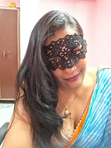 Stripchat-Public.Show-f-RADHAhot2-2024.06.27.033549