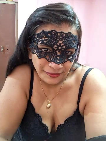Stripchat-Public.Show-f-RADHAhot2-2024.06.24.151056