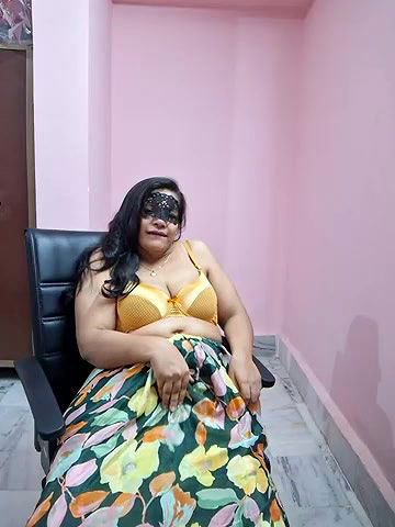 Stripchat-Public.Show-f-RADHAhot2-2024.06.20.121852