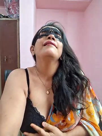 Stripchat-Public.Show-f-RADHAhot2-2024.06.19.120451