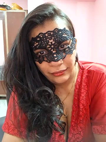 Stripchat-Public.Show-f-RADHAhot2-2024.05.25.173424